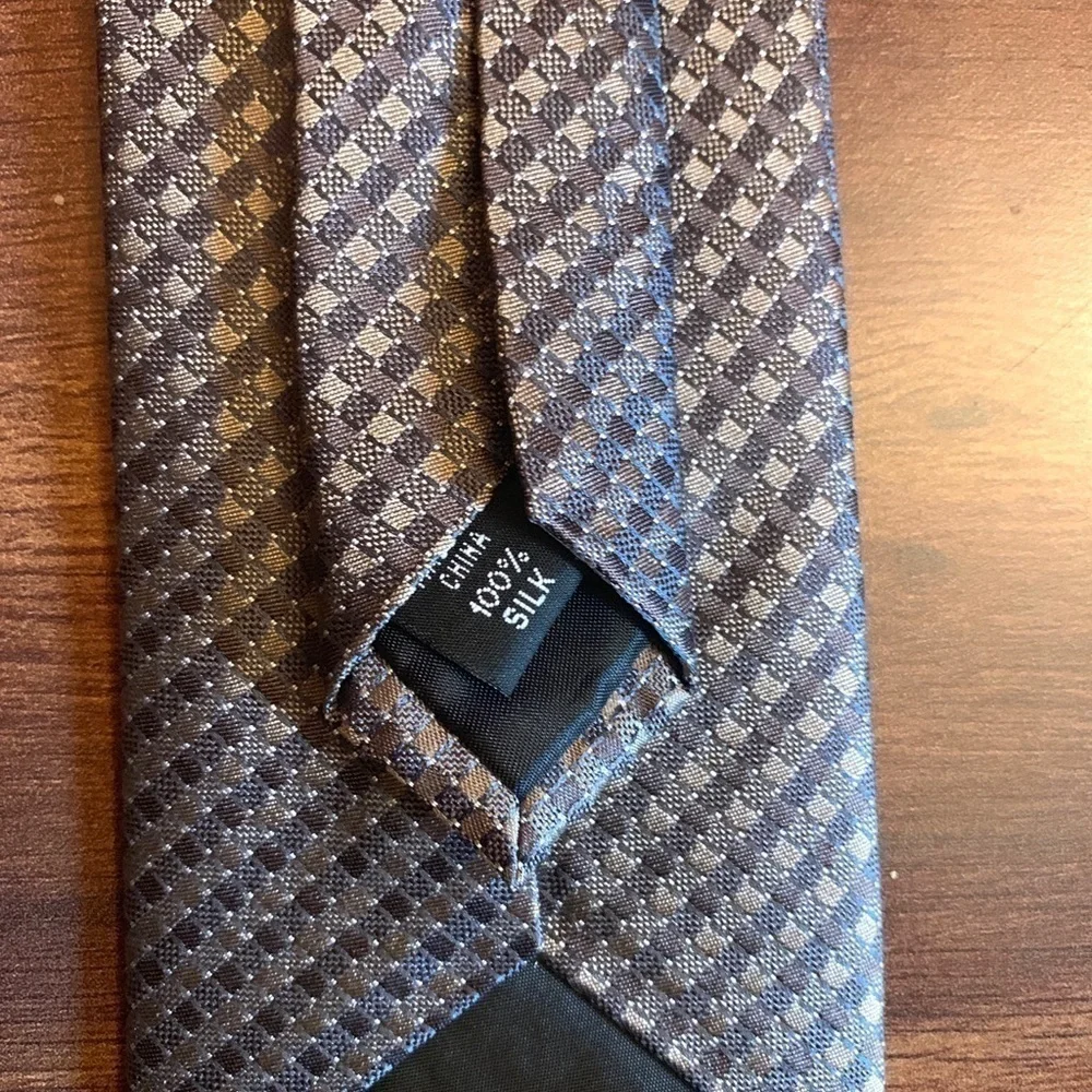 KENNETH COLE REACTION Brown Silk Necktie
